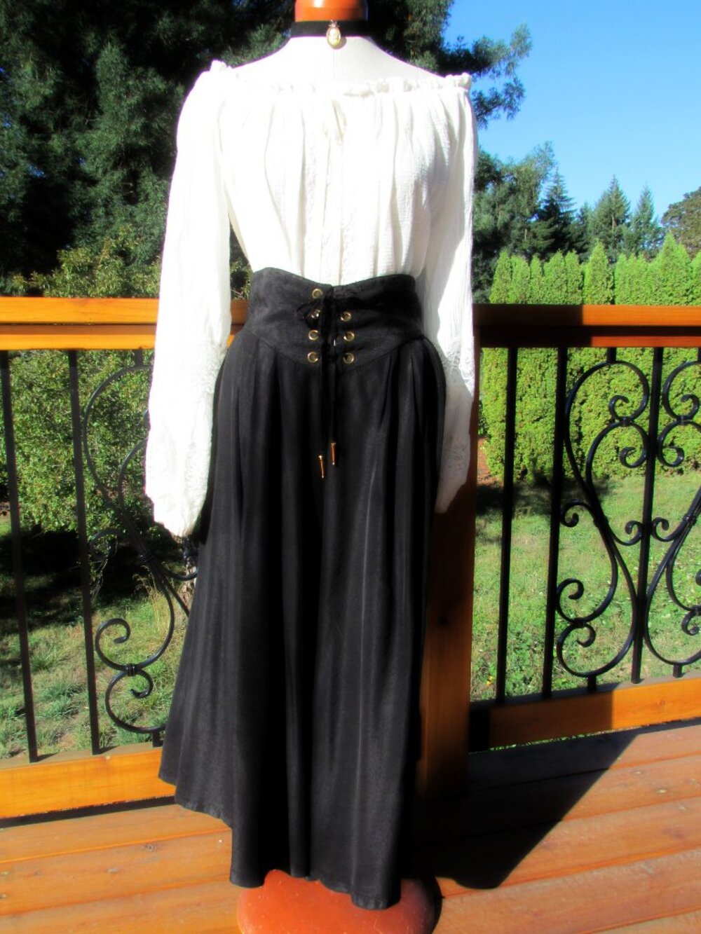PIRATE COSTUME BLOUSE & SKIRT, WHITE GAUZE w LACE SLEEVES, SKIRT w CORDED WAIST